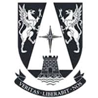阿道夫·伊瓦涅斯大学